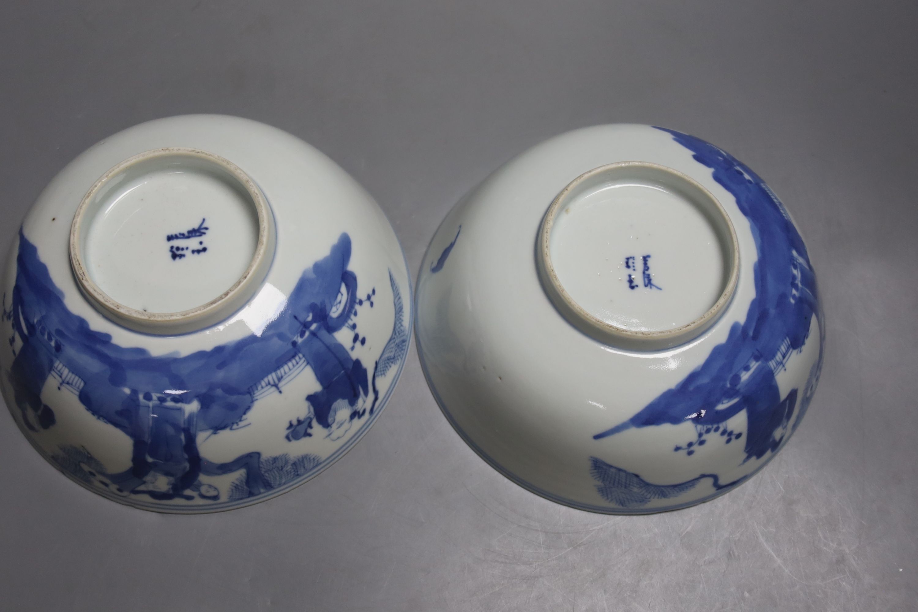 A pair of Chinese blue and white bowls, late 19th / early 20th century, 7in. - a.f.